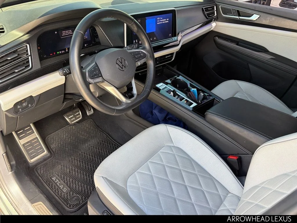 Used 2025 Green Volkswagen 2.0T SEL Premium R-Line image 11