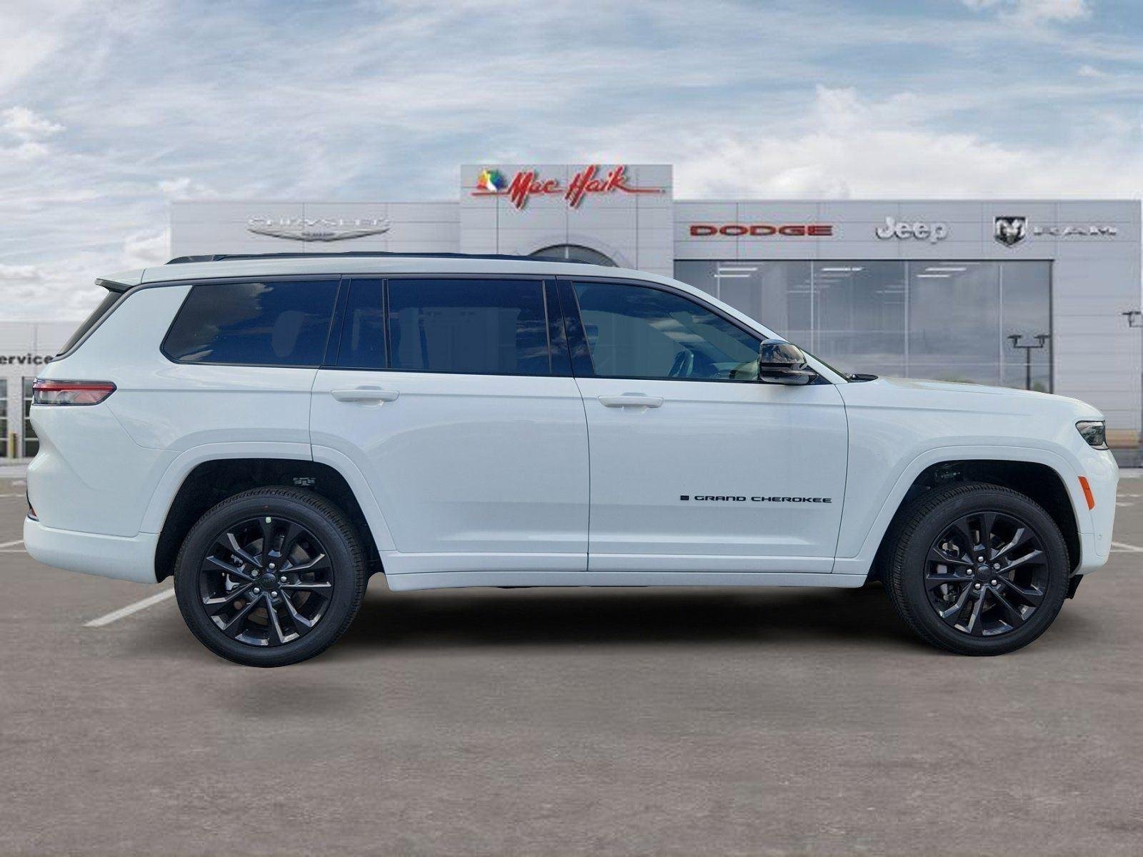 New 2026 Bright White Clear-Coat Exterior Paint Jeep Limited Reserve image 6