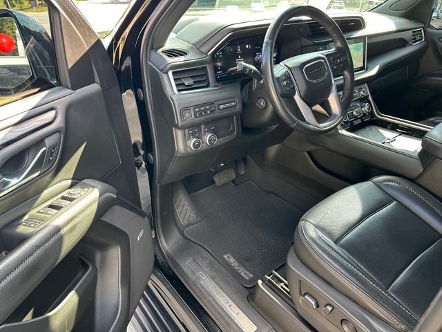 2022 GMC Yukon Denali - Photo 10