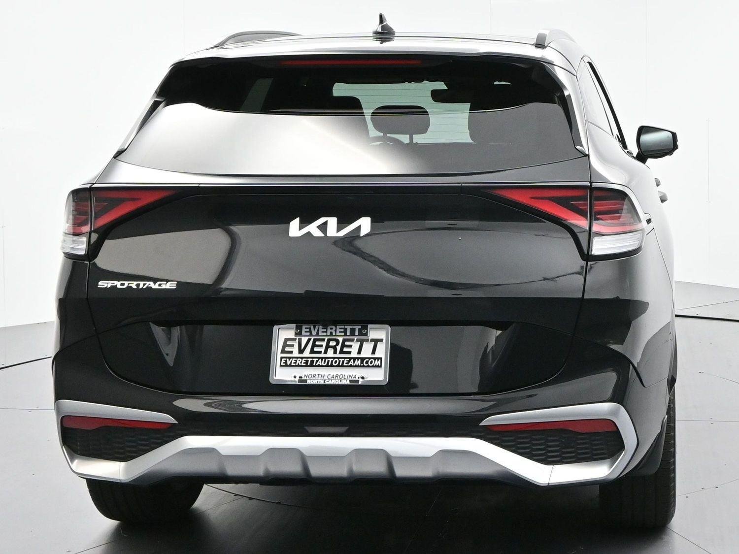 Used 2024 Ebony Black Kia SX-Prestige image 6