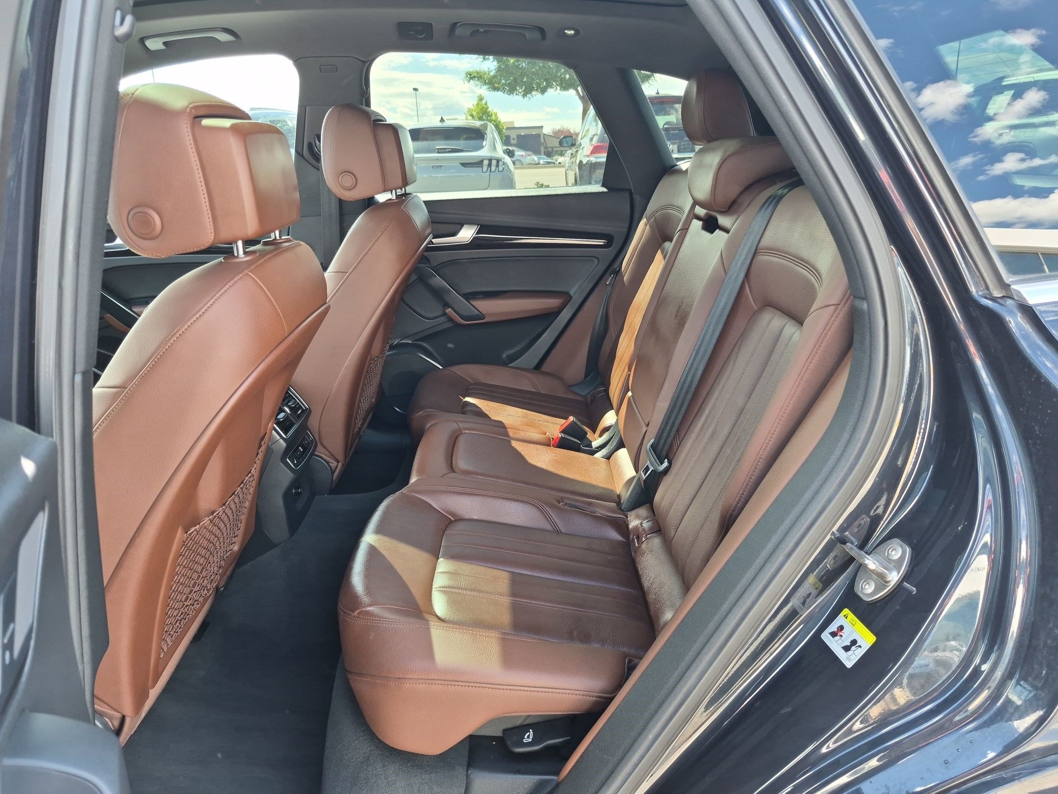 Used 2018 Moonlight Blue Audi Premium Plus image 27