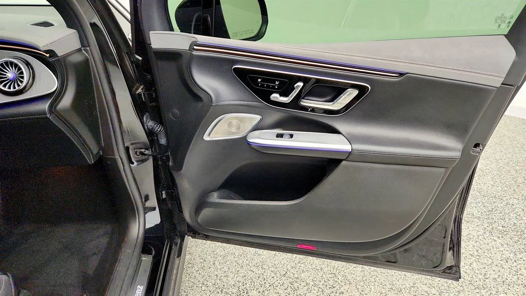 Used 2024 Obsidian Black Metallic Mercedes-Benz EQE 350 SUV 4MATIC® w/ Nappa Leather & Ventilated Seats image 24