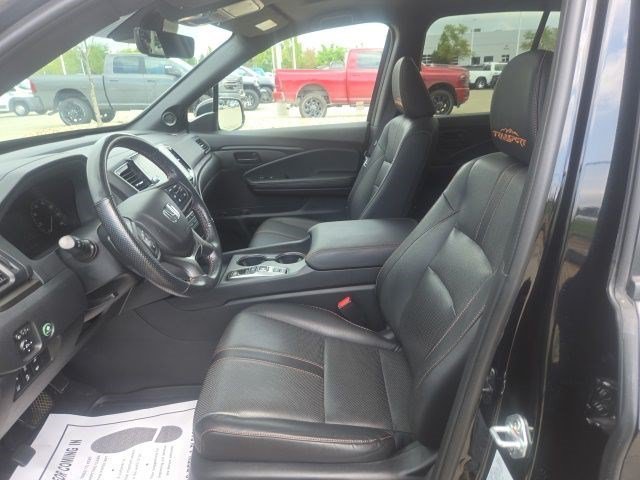 Certified Used 2025 Crystal Black Pearl Honda TrailSport image 12