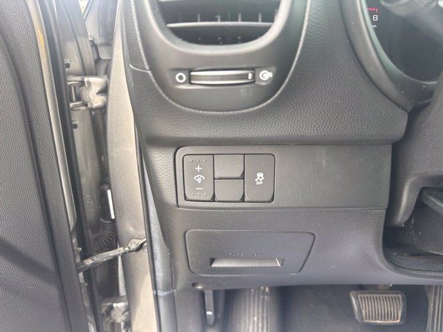 Used 2017 Gray Kia Plus image 15