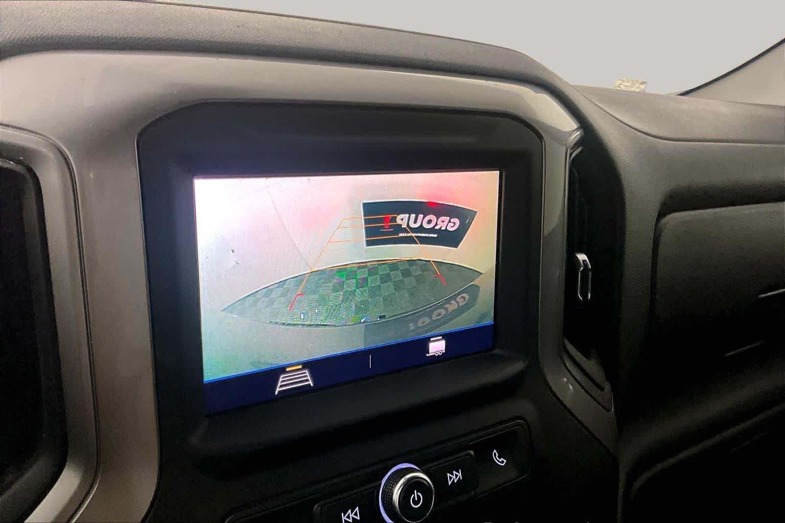 Used 2022 Satin Steel Metallic Chevrolet Custom image 23