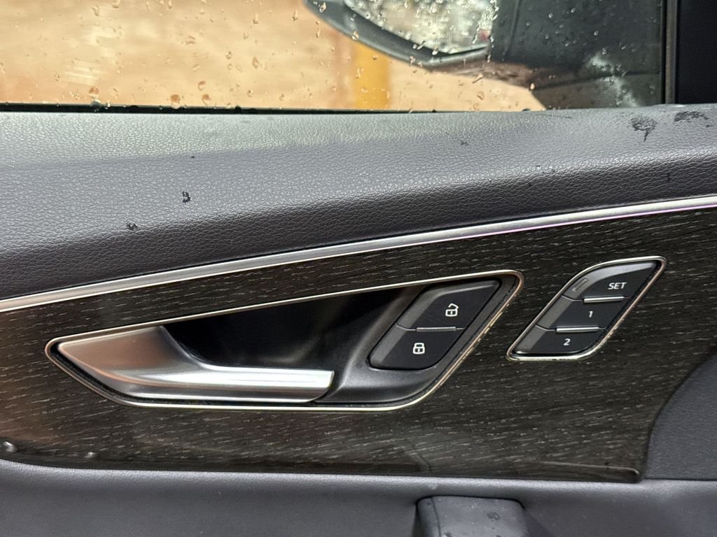 Used 2023 Black Audi 55 Prestige image 4