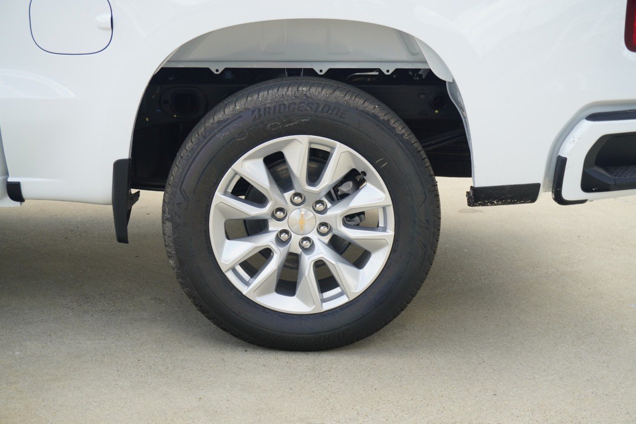 2026 Chevrolet Silverado 1500 Custom - Photo 15