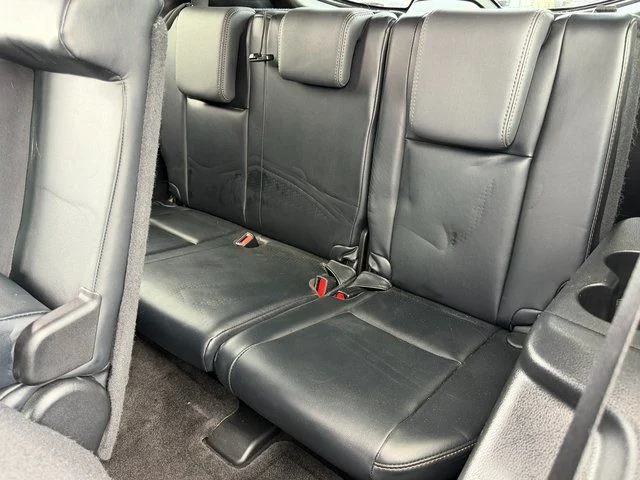 Used 2015 Black Toyota XLE V6 image 42