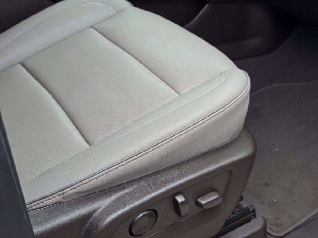 2022 GMC Yukon SLT - Photo 28