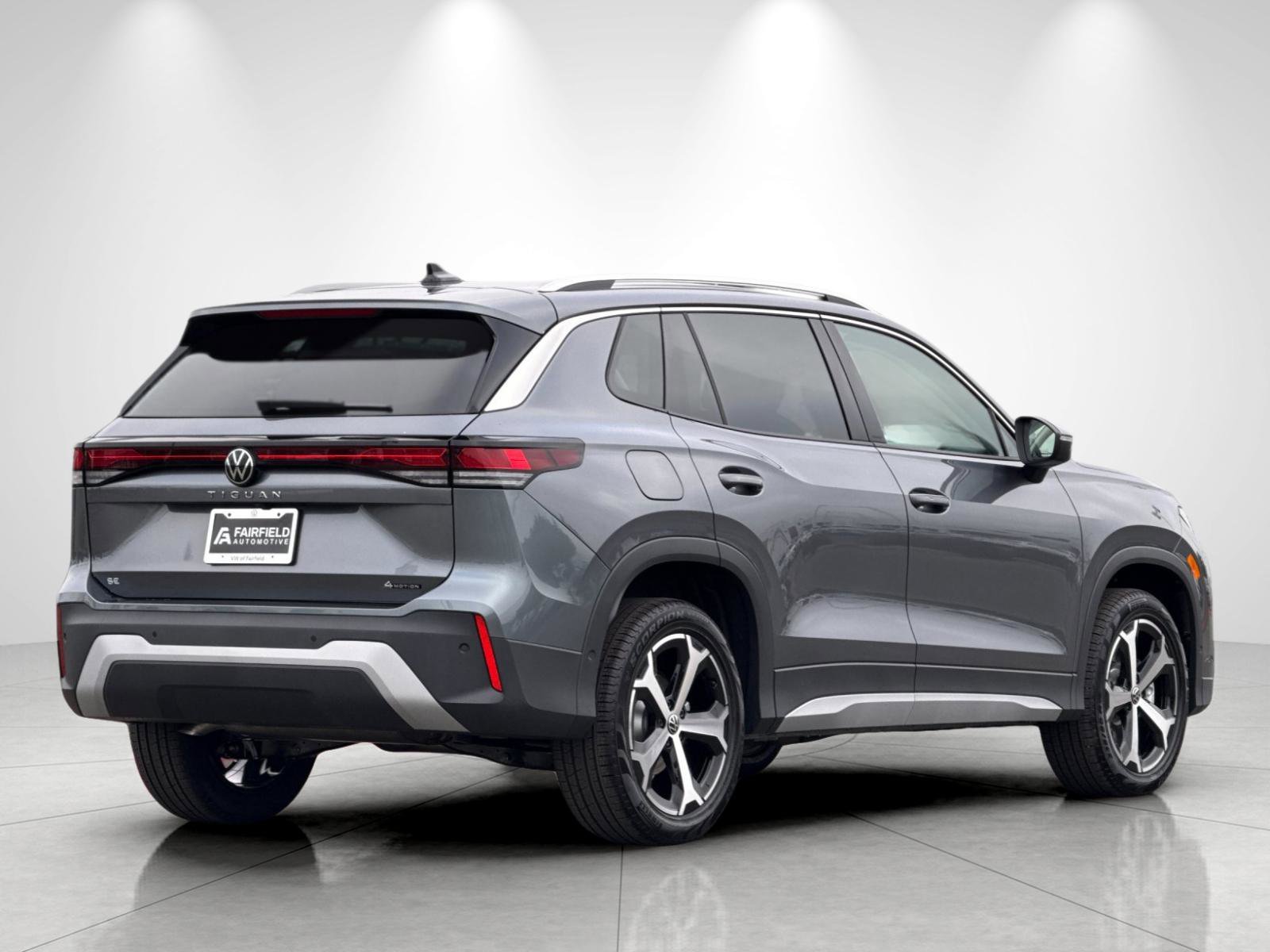 New 2026 Platinum Gray Metallic Volkswagen SE image 5
