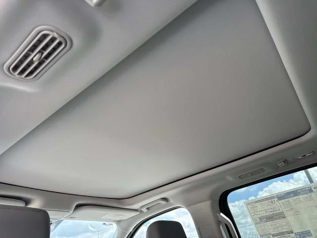 New 2026 Star White Metallic Tri-Coat Ford Active image 20