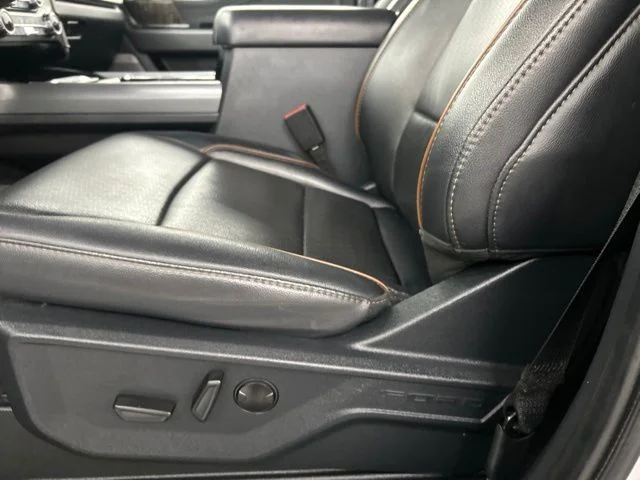 Used 2025 Gray Ford Lariat image 7