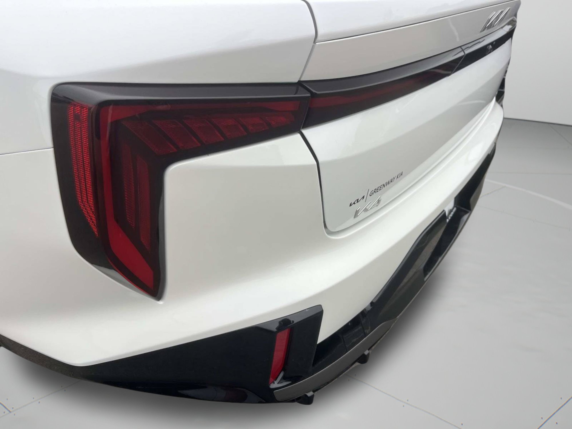 New 2026 Snow White Pearl Kia GT-Line image 10