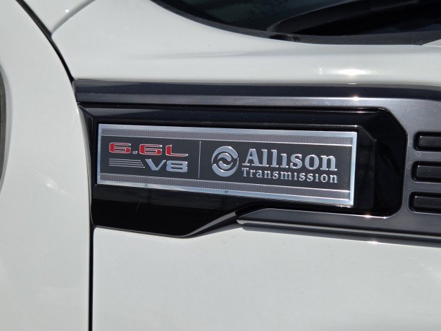 Used 2024 Summit White GMC AT4 image 82