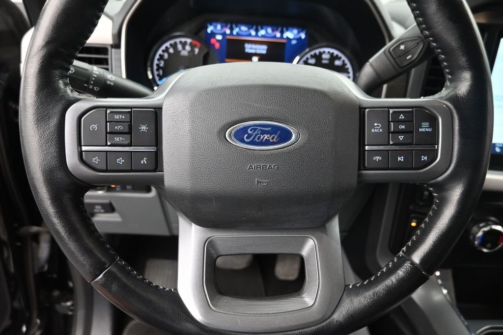 Used 2021 Black Ford XLT image 16