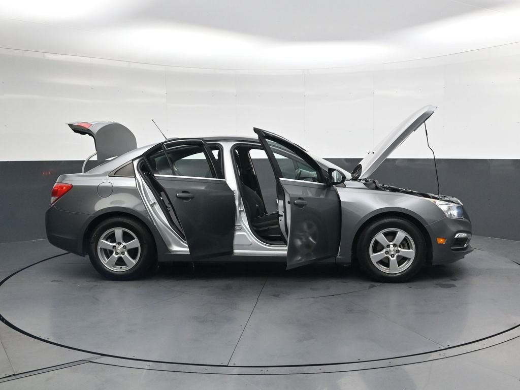 Used 2016 Silver Chevrolet 1LT image 47
