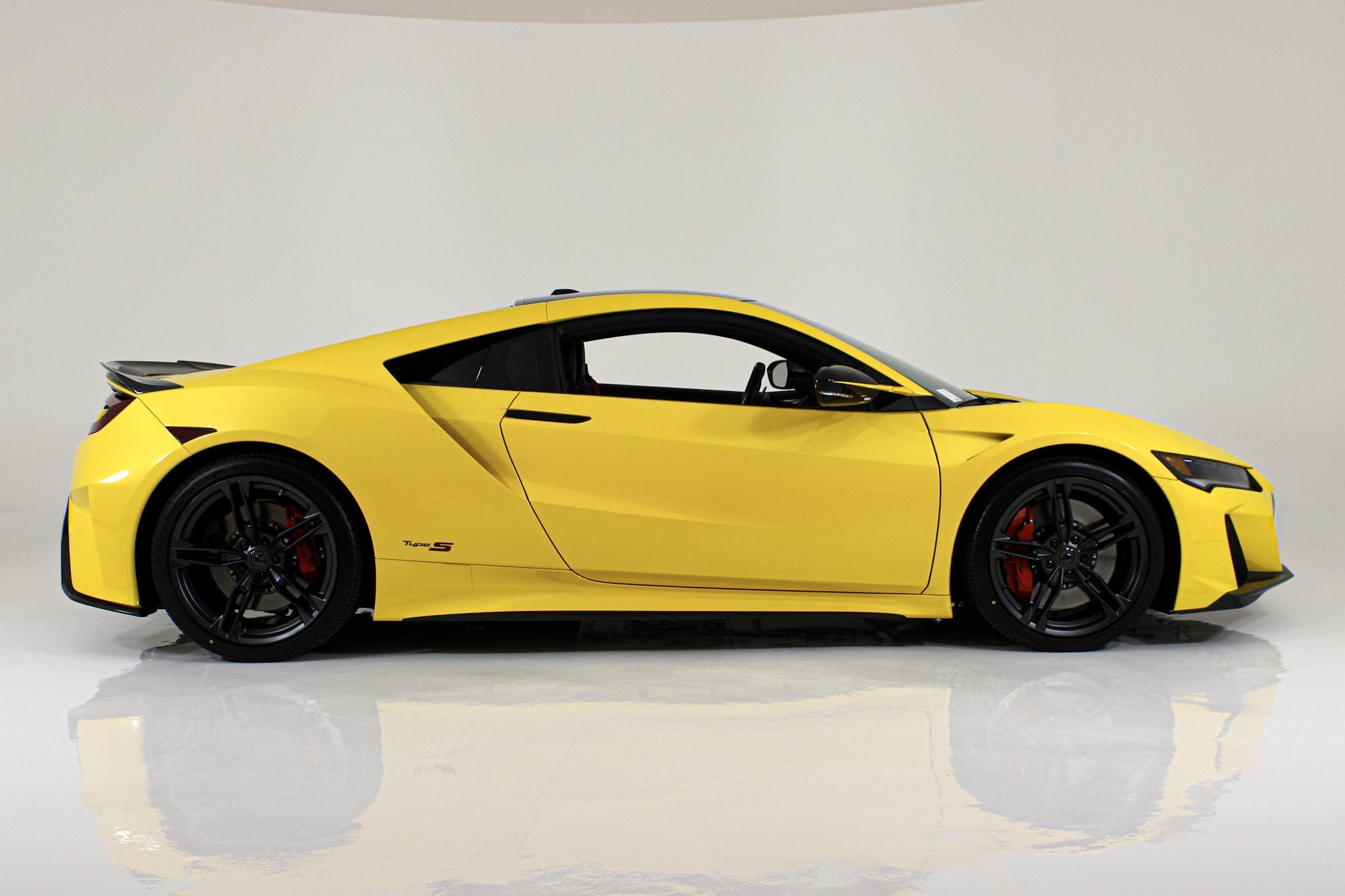 Used 2022 Yellow Acura Type S image 10