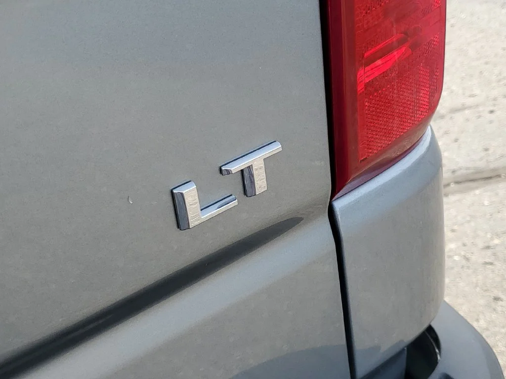 New 2026 Sterling Gray Metallic Chevrolet LT (2FL) image 34