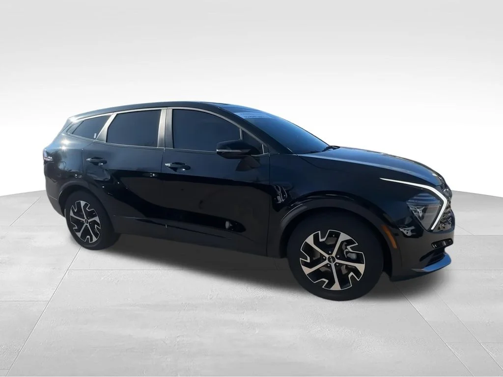 Used 2025 Black Kia EX image 4