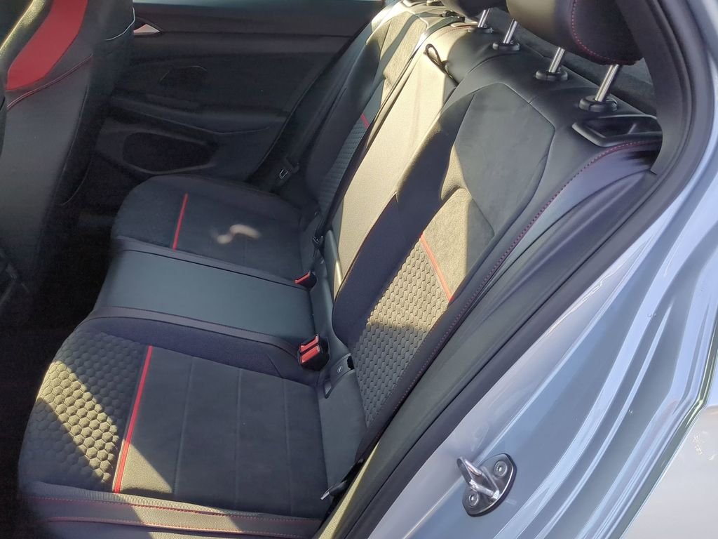 2026 Volkswagen Golf GTI SE - Photo 16