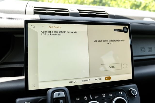 New 2026 Santorini Black Metallic Land Rover V8 image 34