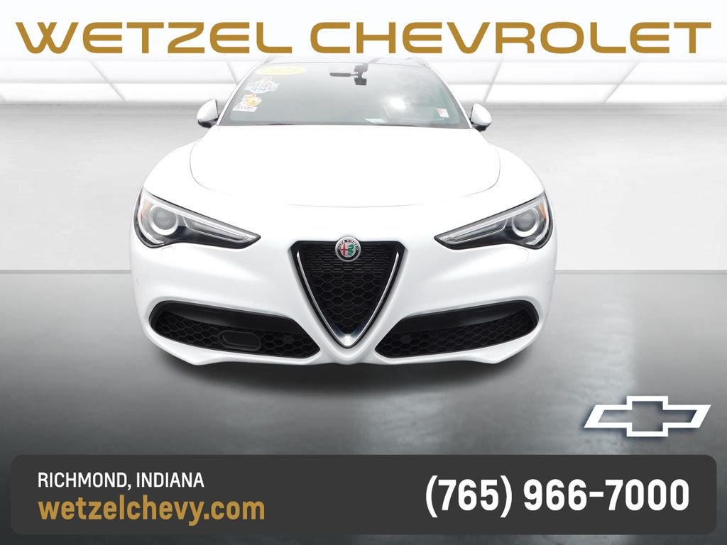 Used 2023 White Alfa Romeo Ti image 8