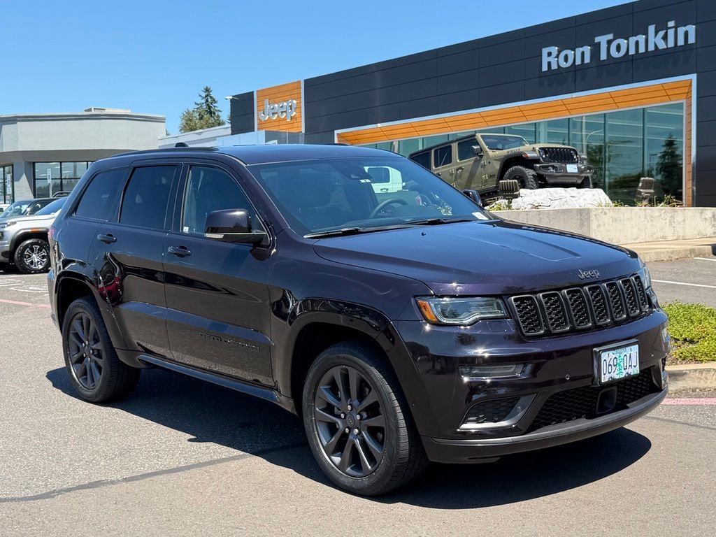 Used 2018 Sangria Metallic Clearcoat Jeep Overland image 13