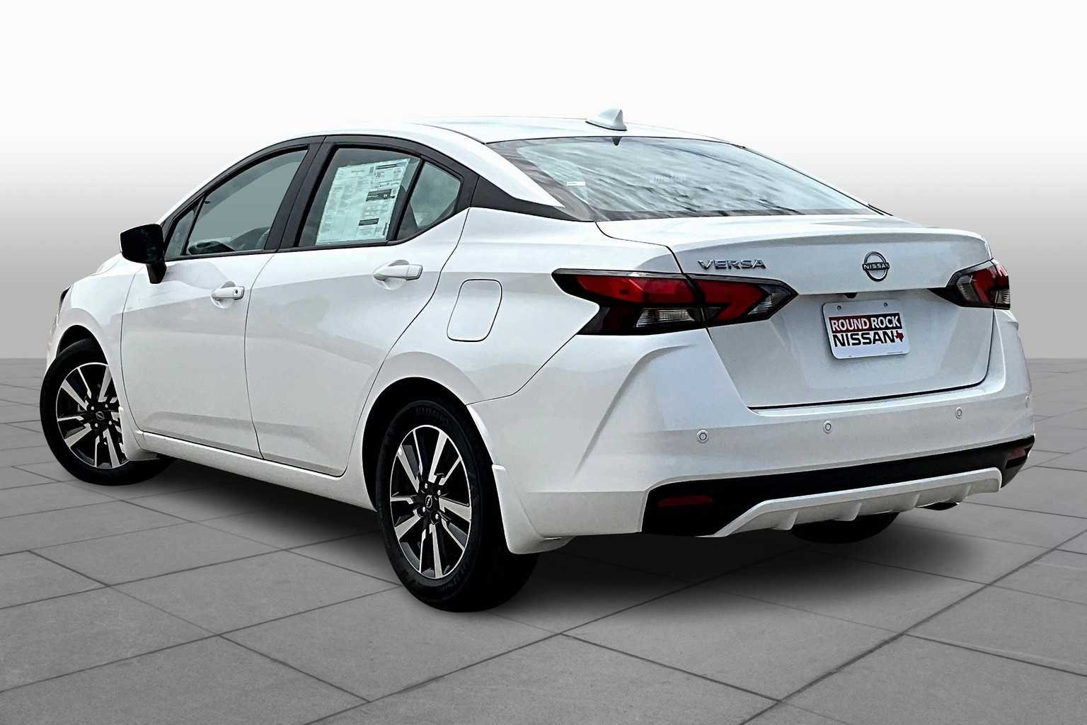 2025 Nissan Versa Sedan SV - Photo 7