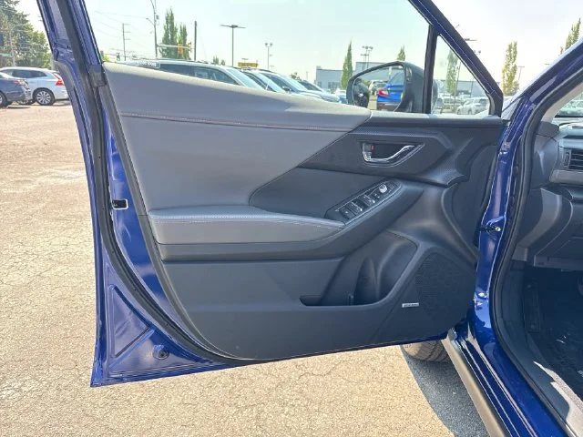 New 2026 SAPPHIRE BLUE PEARL Subaru Limited image 18