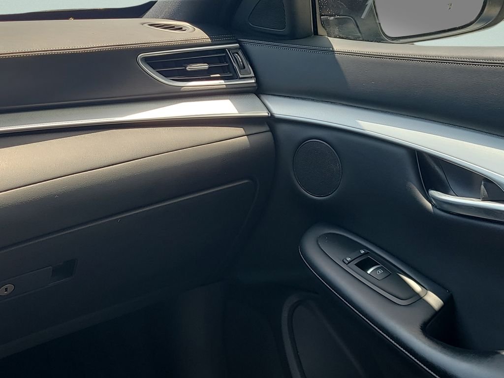 Used 2021 Black INFINITI LUXE image 13