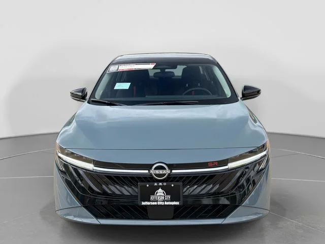 New 2026 Atlantic Gray Metallic / Super Black Two-tone Nissan SR image 9