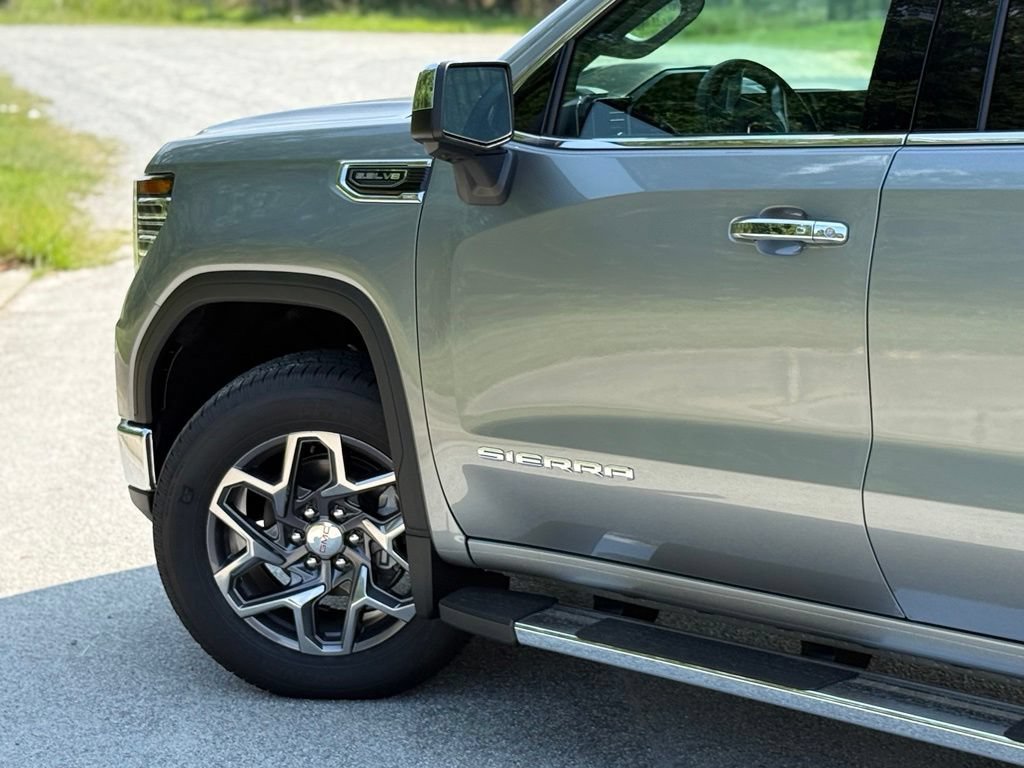2026 GMC Sierra 1500 SLT - Photo 8