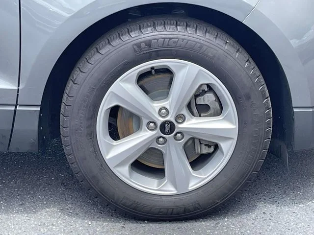 Certified Used 2024 Gray Ford SE image 10