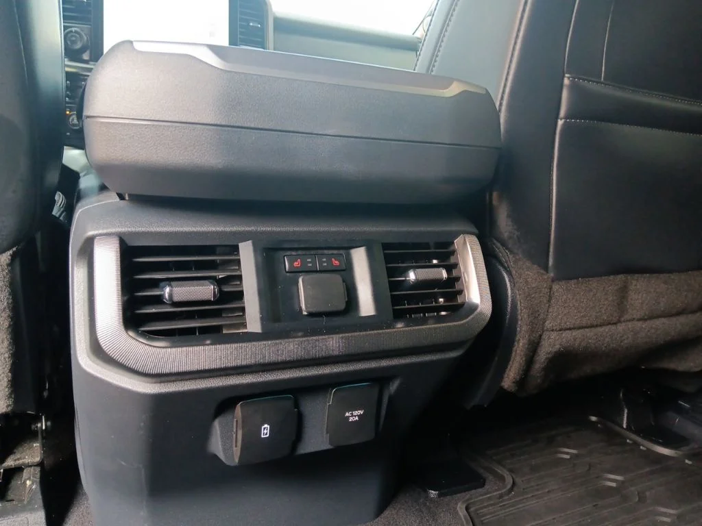 Used 2023 Black Metallic Ford Platinum image 28