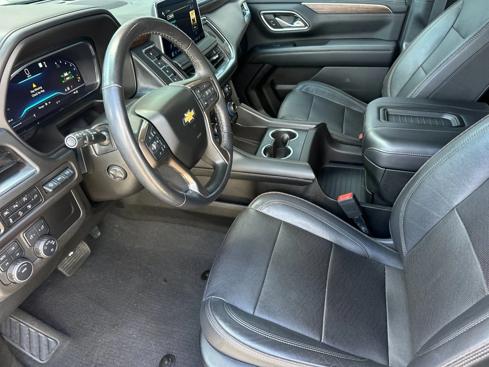 Used 2022 Black Chevrolet High Country image 9