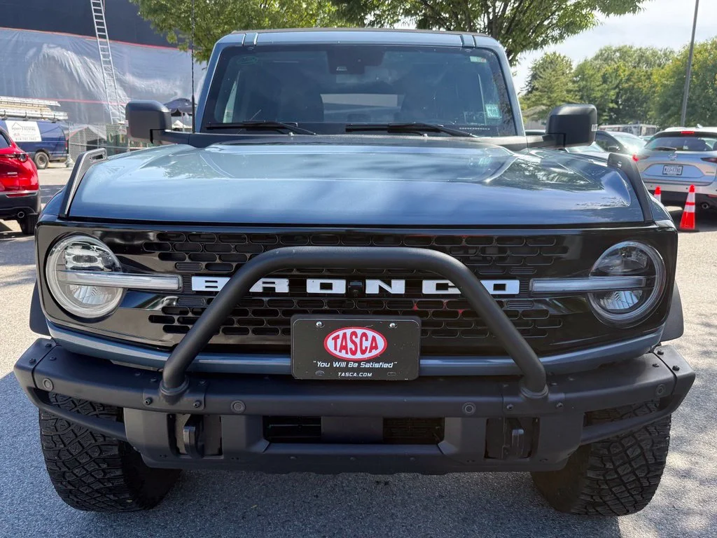 Used 2024 Azure Gray Metallic Ford Wildtrak image 3