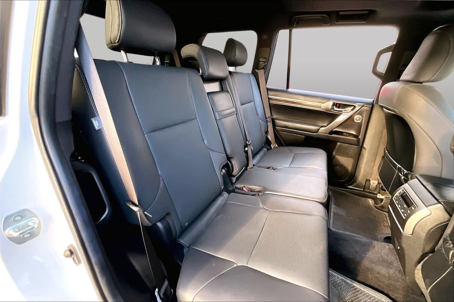Used 2022 Starfire Pearl Lexus Premium image 20