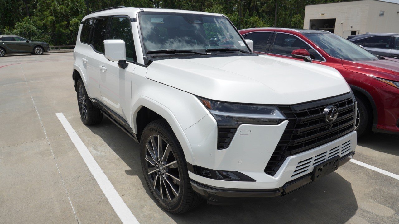 Used 2026 White Lexus GX 550 Luxury image 3