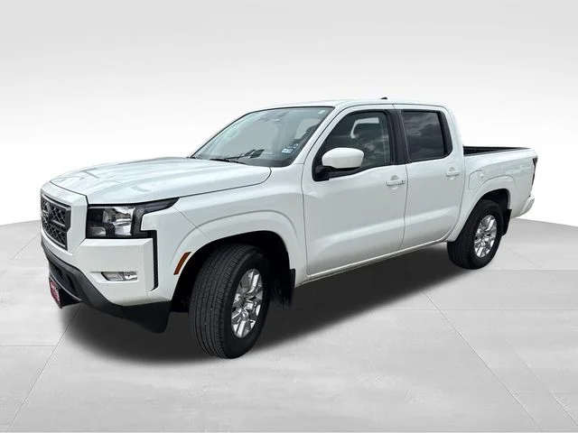 Used 2024 White Nissan SV image 4