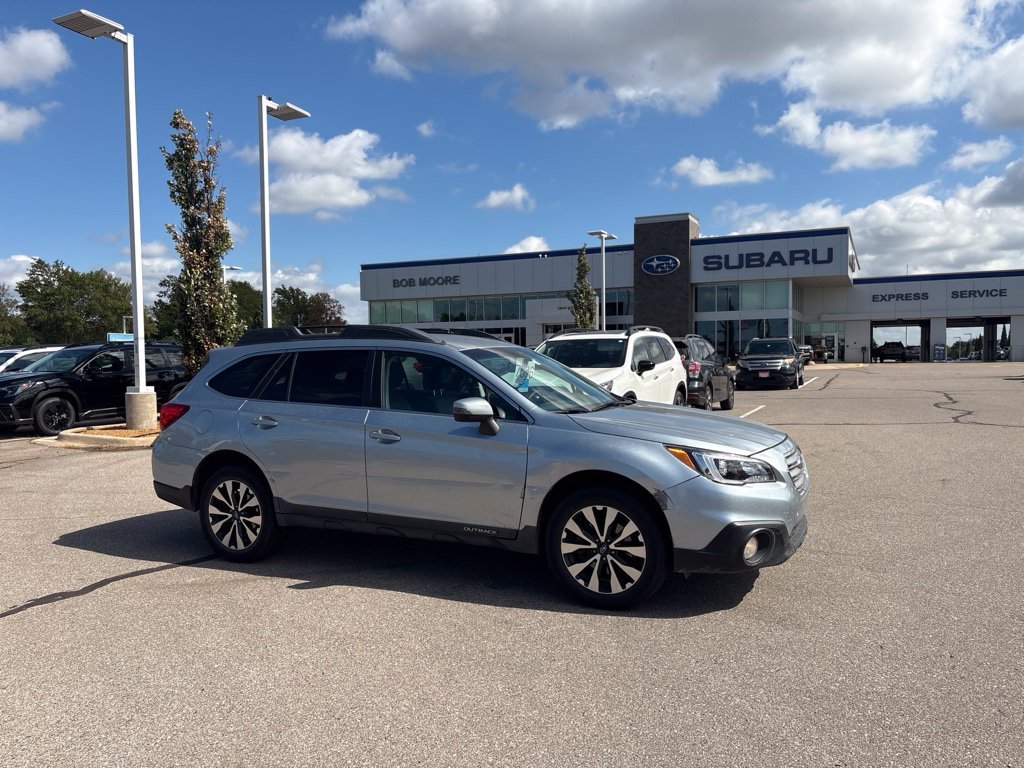 Used 2016 Silver Subaru 2.5i image 1