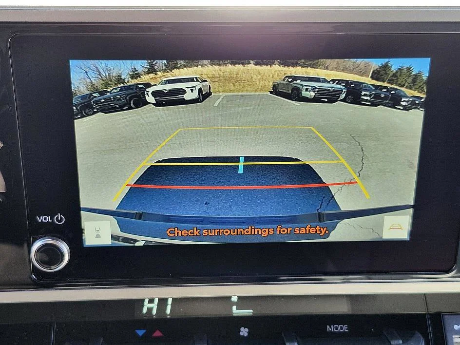 2025 Toyota Tundra SR5 - Photo 22