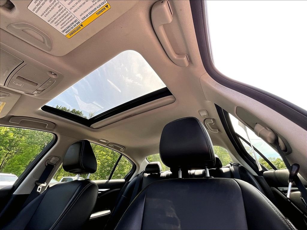 Used 2023 Black INFINITI LUXE image 7
