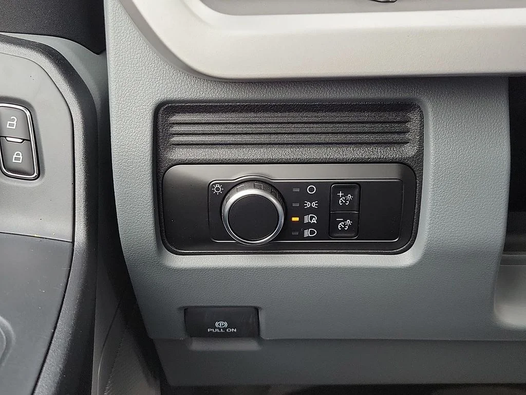 New 2026 Oxford White Ford F-350® XL image 13