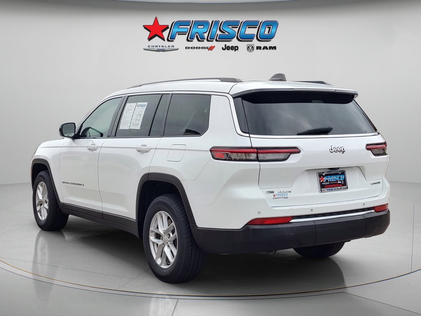 Used 2021 Bright White Clearcoat Jeep Laredo image 5
