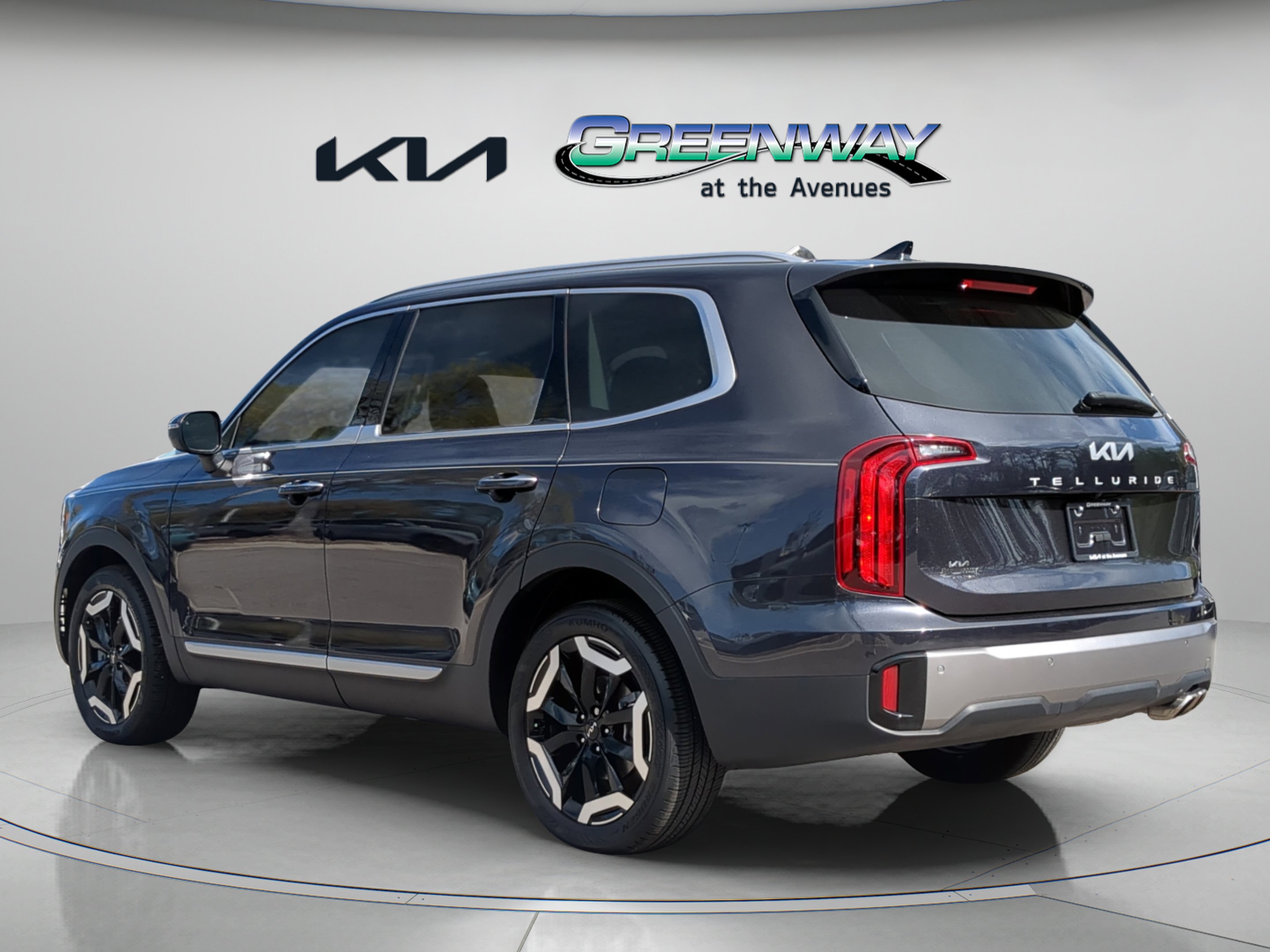 Used 2025 Panthera Metal Kia S image 3