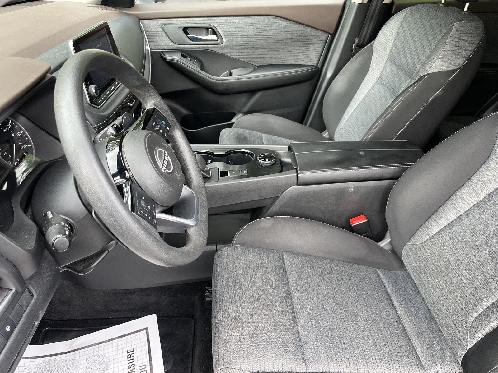 Used 2023 Super Black Nissan SV image 21