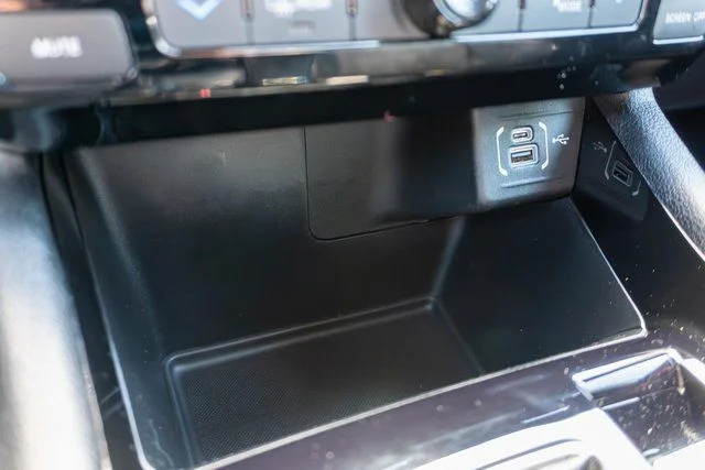 Used 2023 White Jeep Limited image 30