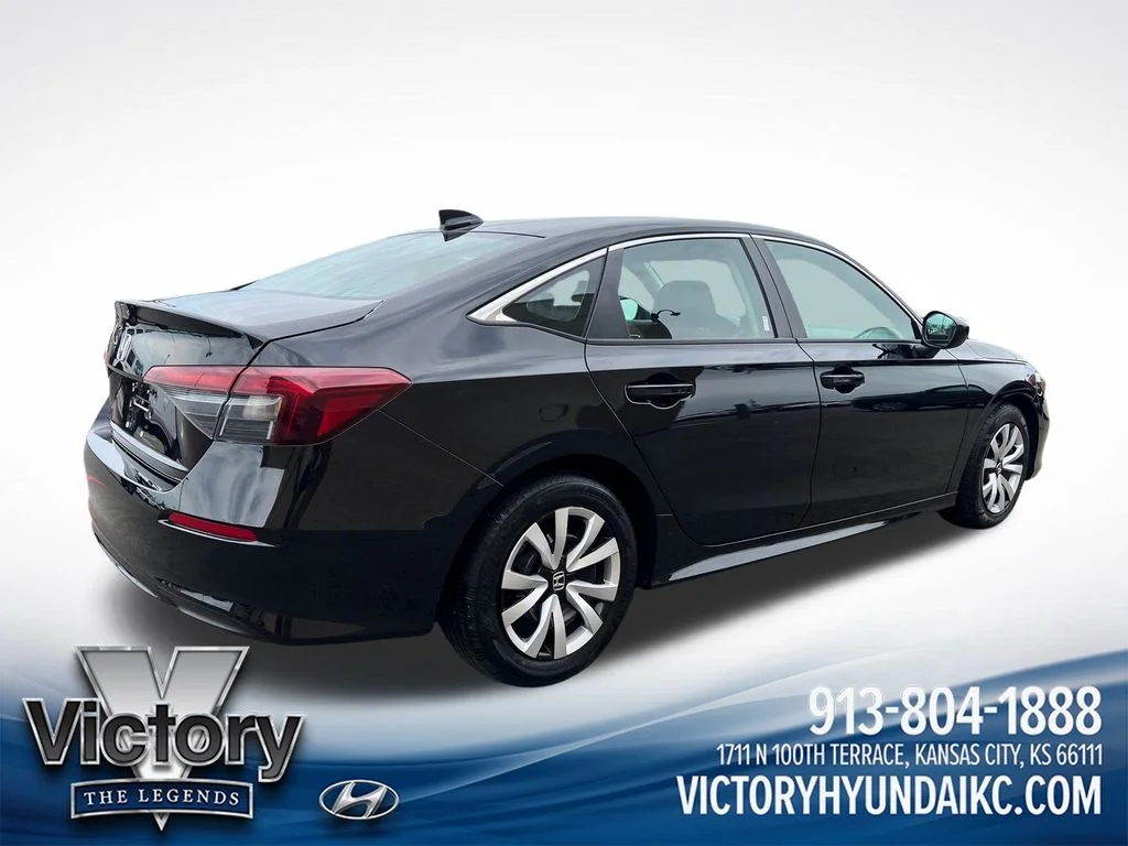 Used 2025  Honda LX image 5