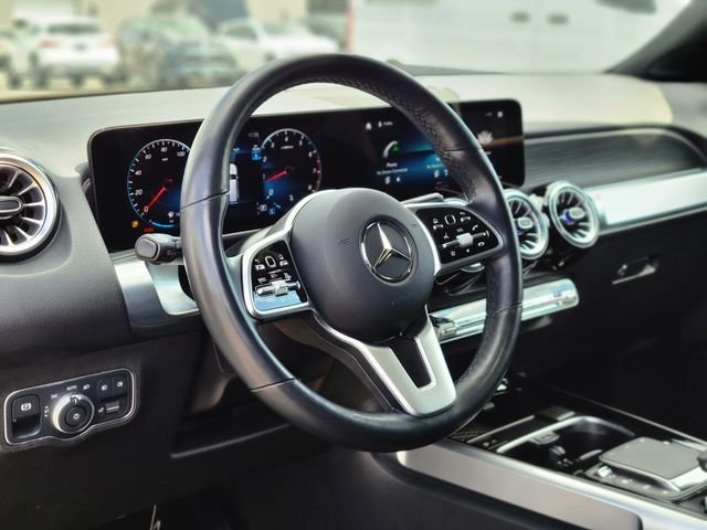 Certified Used 2023  Mercedes-Benz GLB 250 image 19