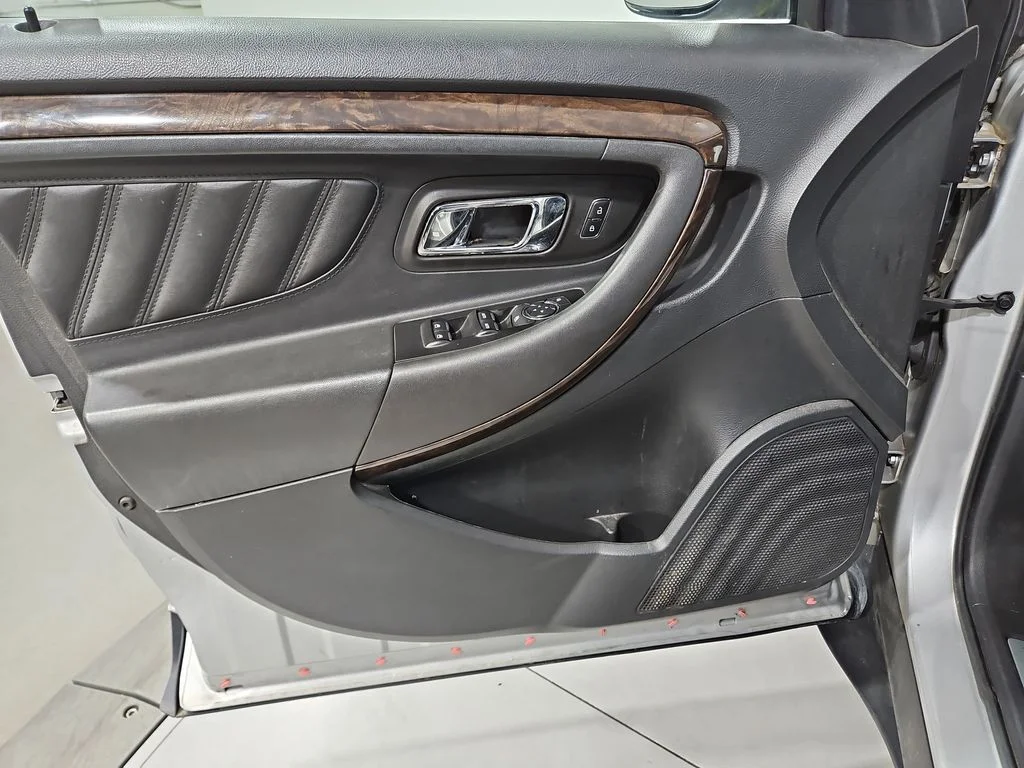 Used 2016 Ingot Silver Ford Limited image 11